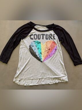 Flowers by Zoe Gray and Black Raglan Tee with Heart Graphic Sz M